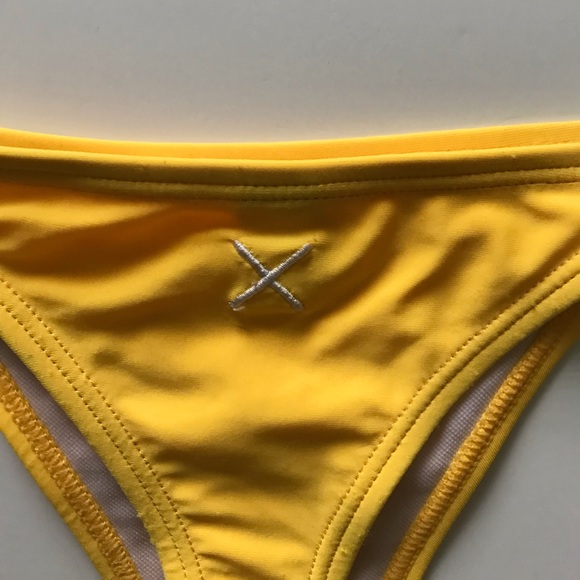 Boutine Bikini - Picture 3 of 6